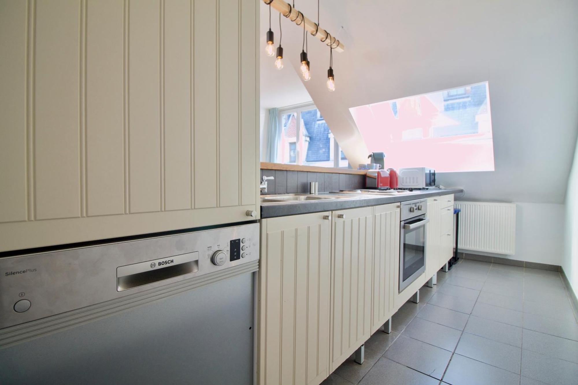 Heart Of Grand Place - Stunning 2br Duplex Brussels